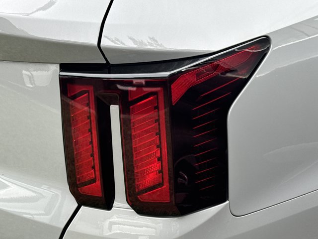 Used 2025 Kia Sorento EX FWD image 8