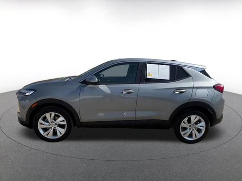 Used 2025 Buick Encore GX Preferred FWD image 9