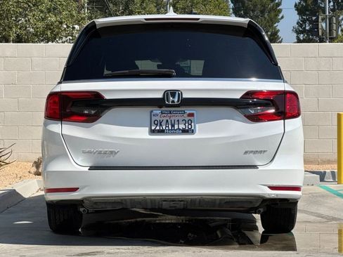 Certified 2024 Honda Odyssey Sport image 9