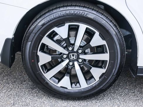 Certified 2025 Honda Odyssey EX-L image 11