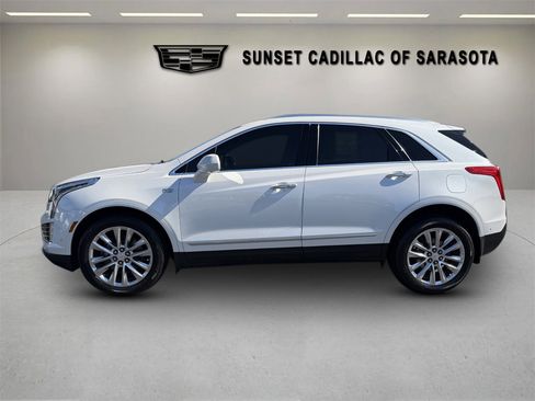 Used 2018 Cadillac XT5 Platinum w/ Driver Assist Package image 6