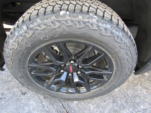 New 2026 GMC Sierra 1500 Elevation w/ Elevation Premium Package image 6