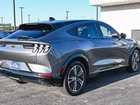 Used 2023 Ford Mustang Mach-E Premium image 8