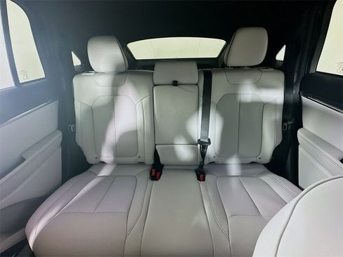 New 2025 Jeep Wagoneer S Limited image 10