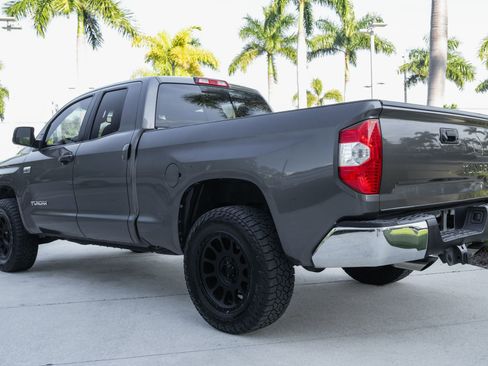 Used 2016 Toyota Tundra SR5 image 7