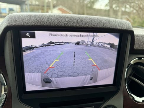 Used 2013 Ford F250 King Ranch w/ King Ranch w/Chrome Pkg image 27