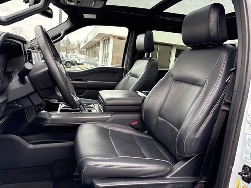 Used 2025 Ford F150 Lariat w/ Equipment Group 502A High image 15