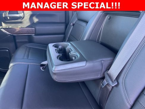 Certified 2022 GMC Sierra 2500 Denali w/ Denali Black Diamond Edition image 21