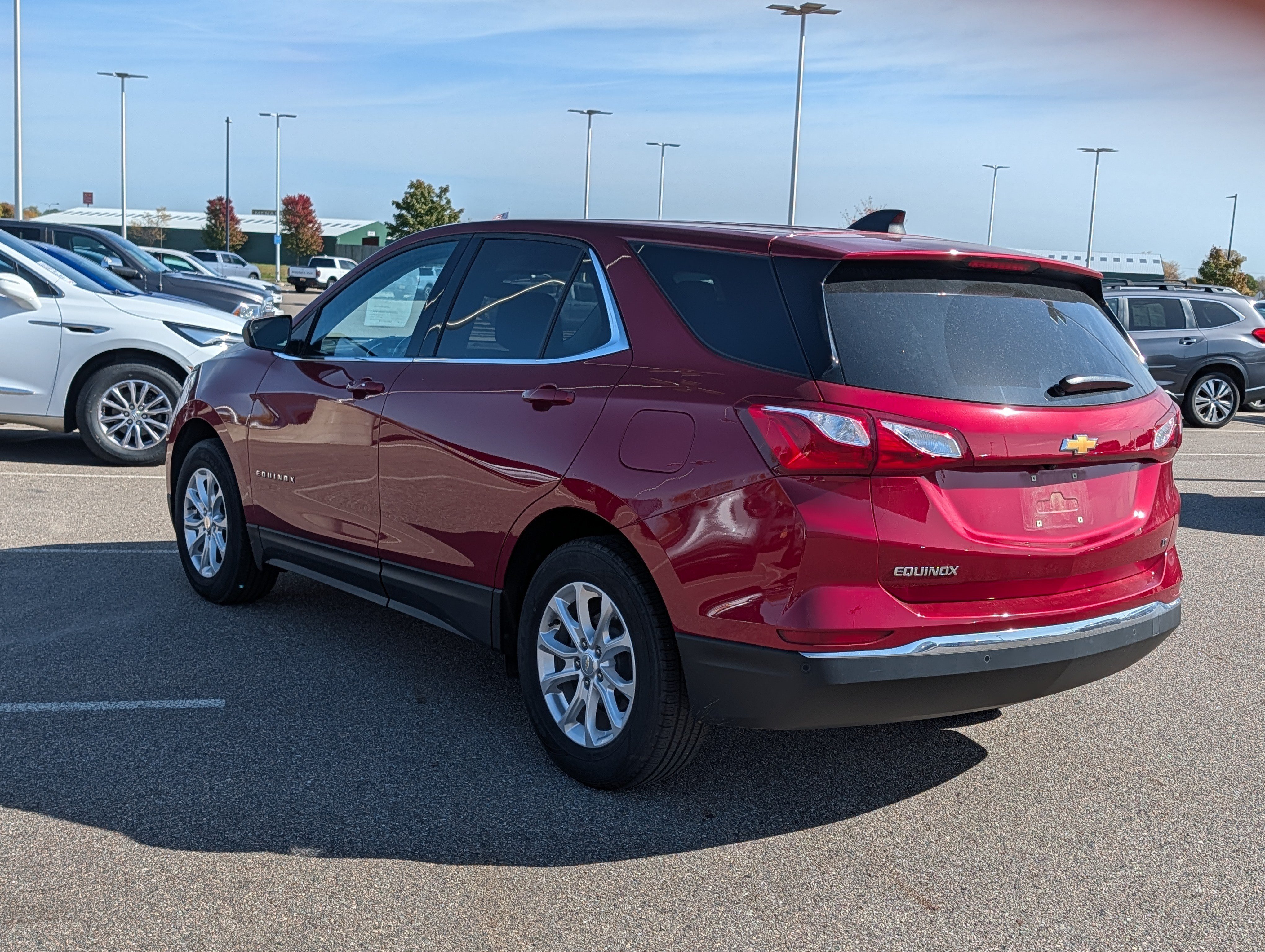 Used 2020 Chevrolet Equinox LT FWD image 3