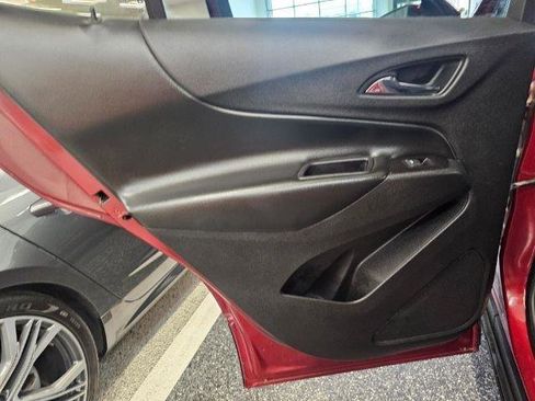 Used 2018 Chevrolet Equinox LT image 28