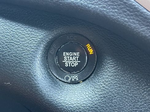 Used 2016 Jeep Cherokee Limited AWD/4WD image 24