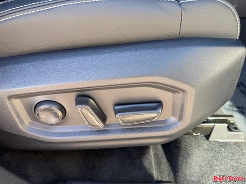 New 2026 Toyota Tundra Limited AWD/4WD image 16