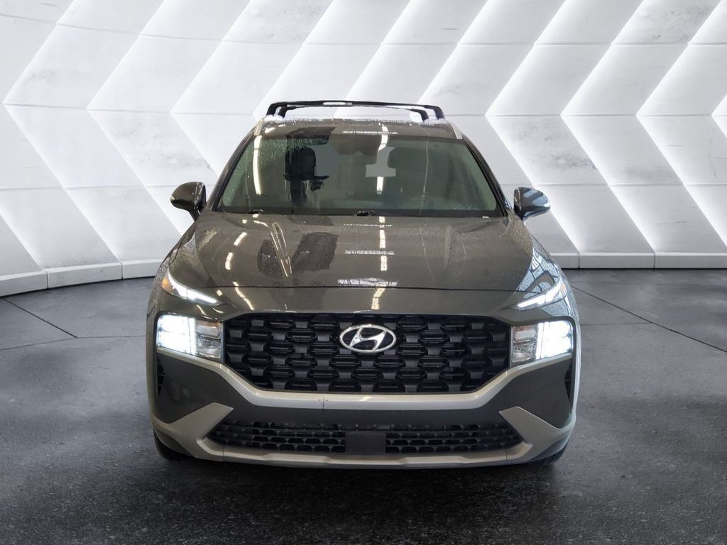 Used 2023 Hyundai Santa Fe SEL FWD image 2