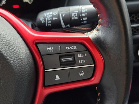 Used 2025 Honda HR-V Sport image 33