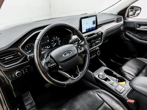 Used 2021 Ford Escape SEL image 3