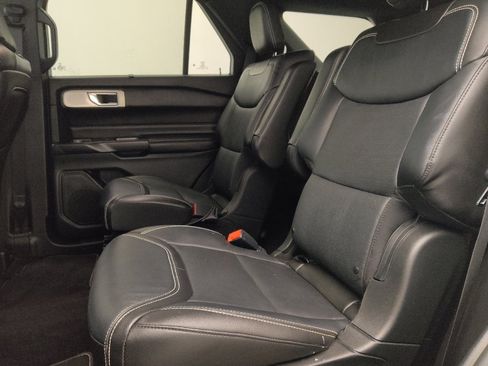 Used 2020 Ford Explorer ST w/ ST Street Pack AWD/4WD image 18