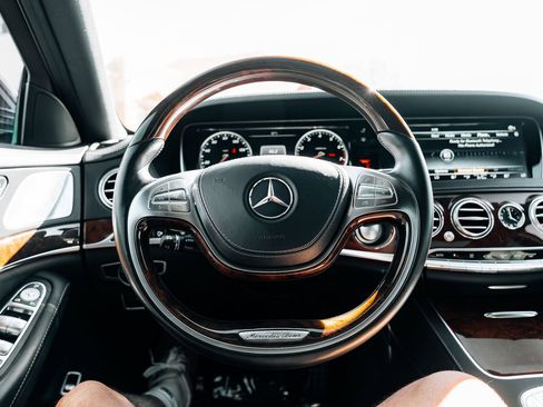 Used 2015 Mercedes-Benz S 550 Sedan image 24