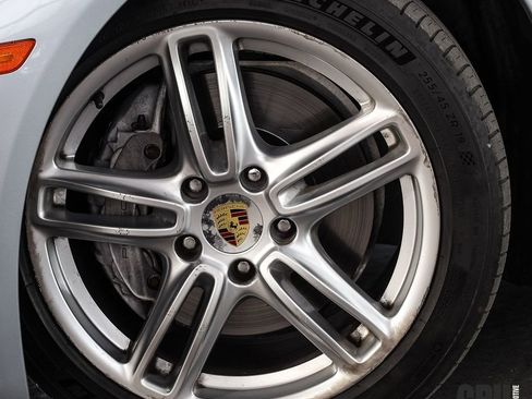 Used 2014 Porsche Panamera 4 image 12