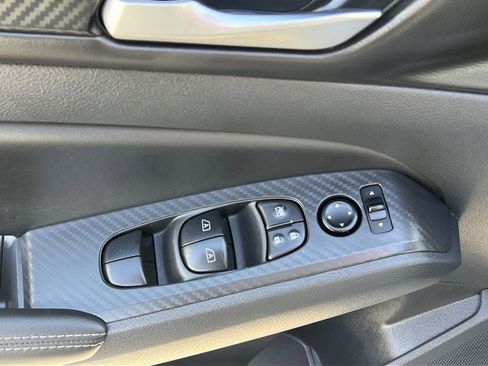 Used 2025 Nissan Altima 2.5 SV image 22