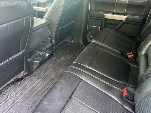 Used 2020 Ford F350 Lariat w/ Chrome Package image 13