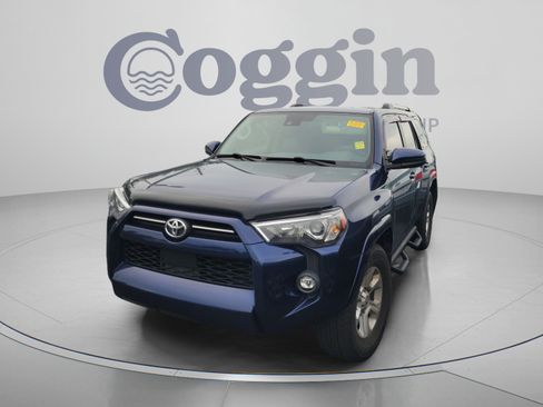 Used 2023 Toyota 4Runner SR5 RWD image 2