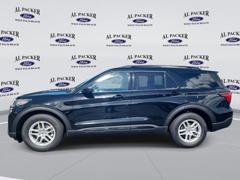 New 2026 Ford Explorer Active image 2