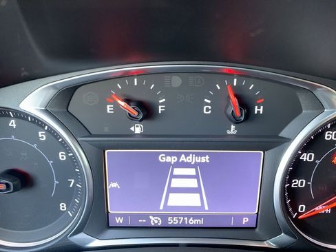 Used 2022 GMC Terrain SLT w/ Infotainment Package II image 32