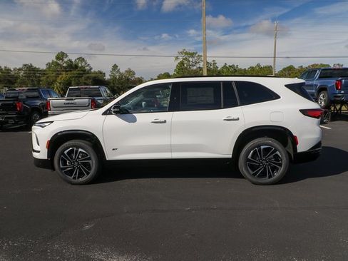 New 2026 Buick Enclave Sport Touring image 5
