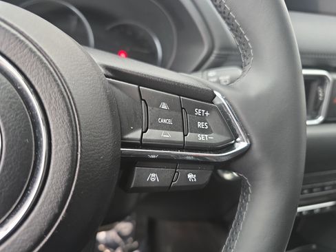 Used 2023 MAZDA CX-5 Signature image 18