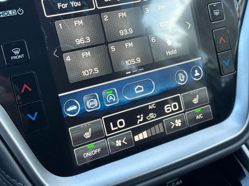 Certified 2025 Subaru Outback Onyx Edition w/ Tech Package 2 image 23