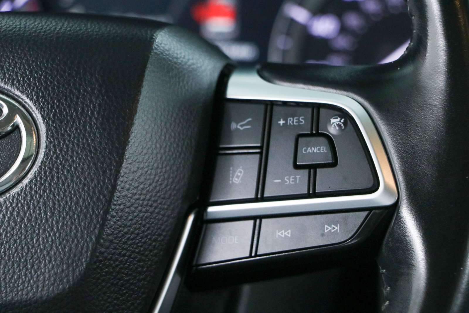 Used 2021 Toyota Highlander XLE FWD image 15
