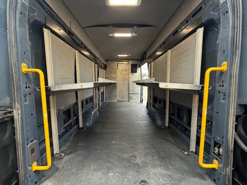 Used 2020 Ford Transit 250 148 High Roof Extended RWD image 3