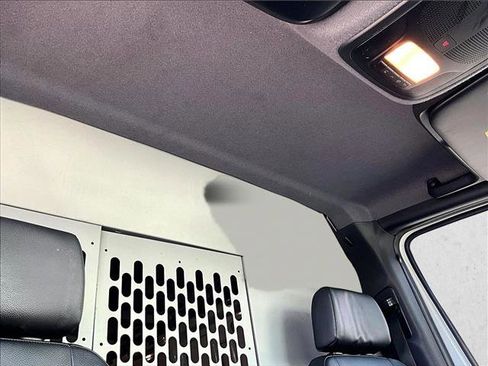 Used 2020 Mercedes-Benz Sprinter 2500 image 17