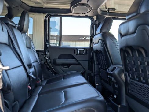 Used 2023 Jeep Wrangler Unlimited Rubicon 4xe AWD/4WD image 23