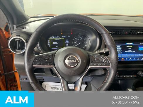 Used 2022 Nissan Kicks SR w/ Interior Electronics Package FWD image 21