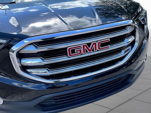 Used 2019 GMC Terrain SLE w/ Driver Convenience Package AWD/4WD image 30