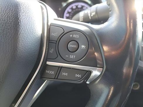 Used 2019 Toyota Camry XLE FWD image 20