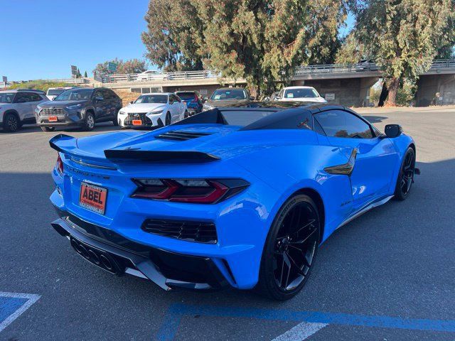 Used 2025 Chevrolet Corvette Z06 RWD image 11