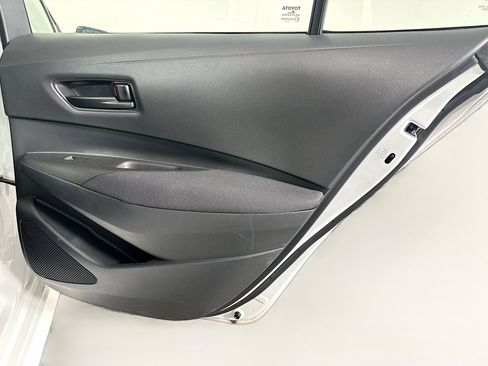 Used 2026 Toyota Corolla LE FWD image 28