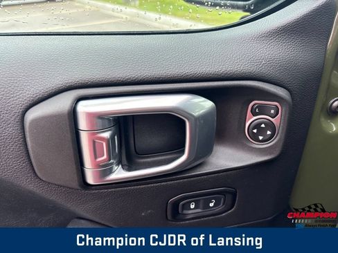 Used 2021 Jeep Gladiator Rubicon w/ Uconnect 4C Nav & Sound Group AWD/4WD image 13