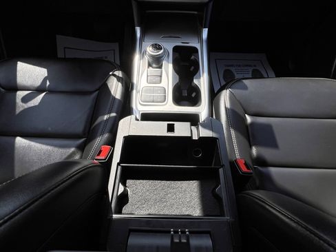 Used 2023 Ford Explorer XLT w/ Equipment Group 202A image 33