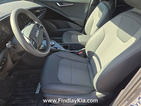 New 2026 Kia Niro Wind FWD image 10