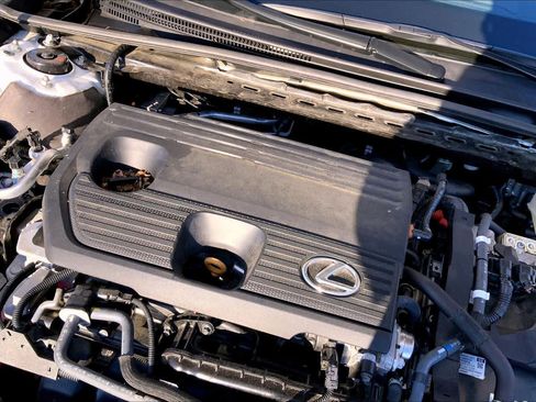 Used 2023 Lexus ES 300h w/ Luxury Package image 33