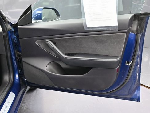 Used 2019 Tesla Model 3 Long Range image 39