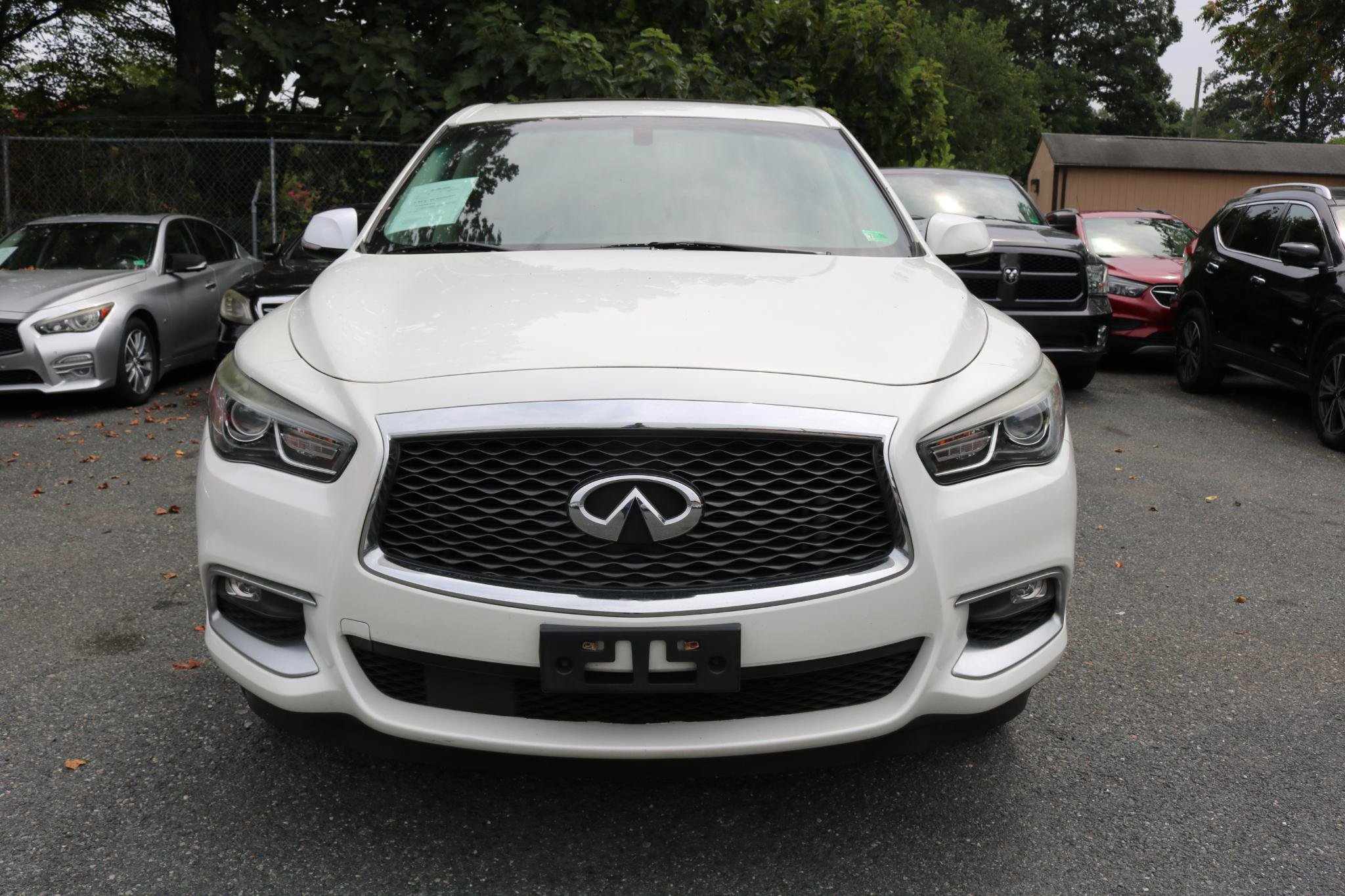 Used 2016 INFINITI QX60 Luxe AWD/4WD image 2