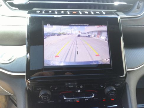 Used 2023 Jeep Grand Cherokee L Laredo AWD/4WD image 24