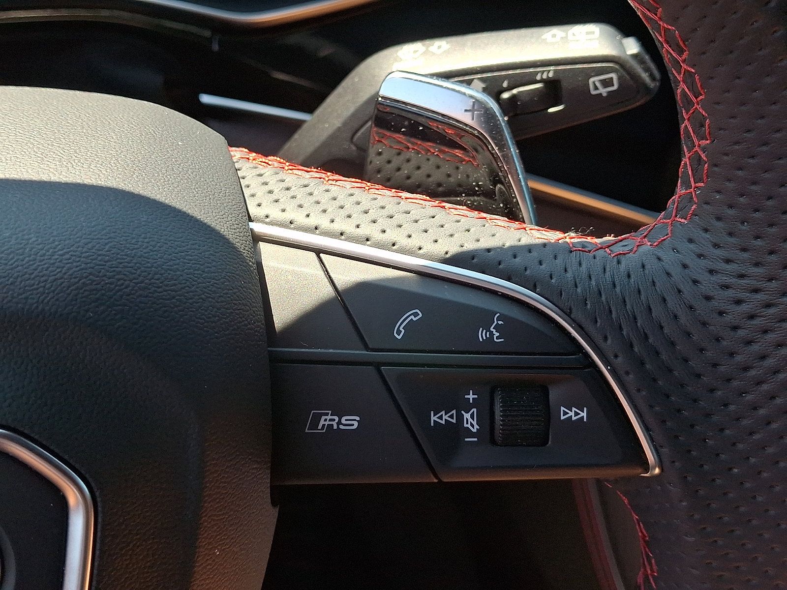 Used 2026 Audi RS Q8 performance AWD/4WD image 25