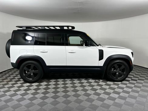 Used 2023 Land Rover Defender 110 S AWD/4WD image 4