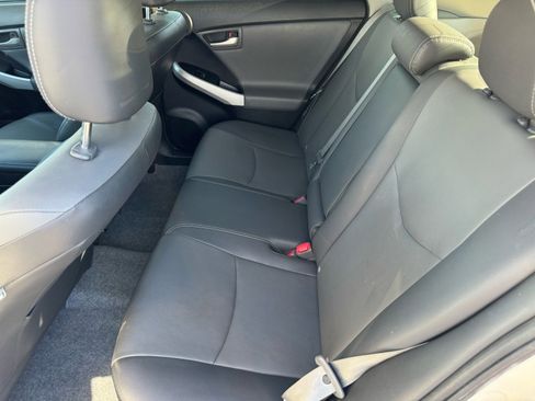 Used 2015 Toyota Prius Four image 16