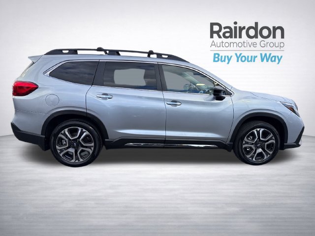Used 2025 Subaru Ascent Touring w/ Popular Package #1 AWD/4WD image 8
